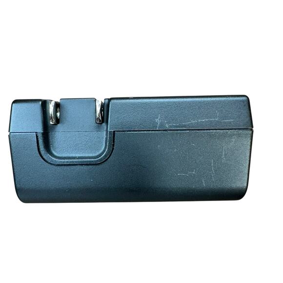 Genuine Canon LC-E10 Charger For LP-E10 Battery Rebel T3 T5 T6 T7 EOS 1200D - Picture 6 of 6